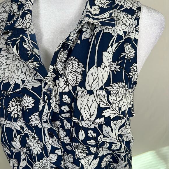 Banana Republic Navy White Sleeveless Button Down Tank Top Blouse Small Business - Picture 2 of 5